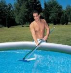Bestway Reinigungsset mit Kescher + Bodensauger 254cm 58098